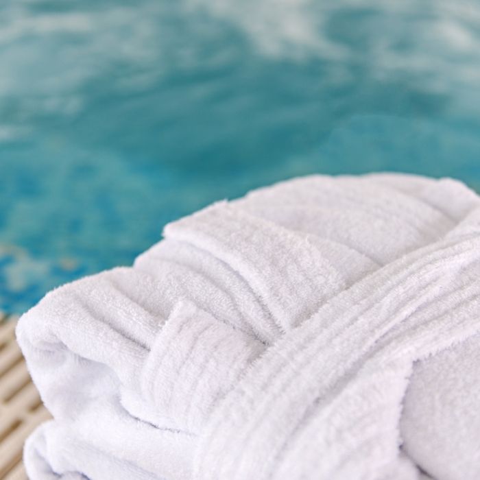 Accappatoio con Cappuccio in microspugna 100% cotone