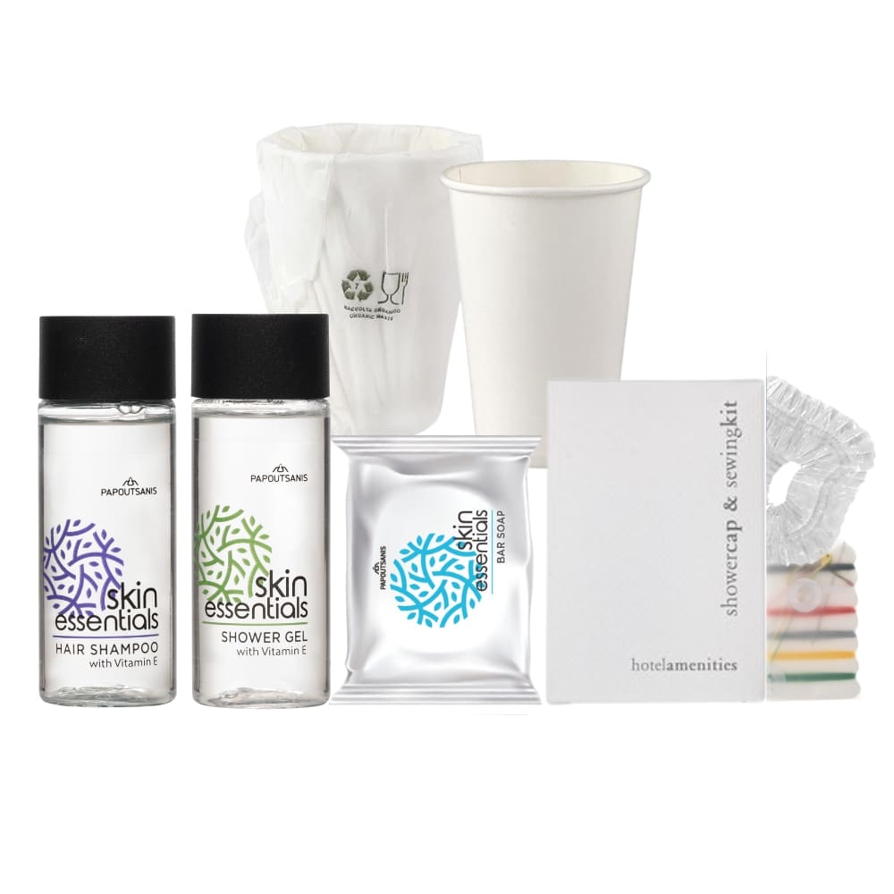 Set Cortesia Hotel e B&B Skin Essentials con bicchiere incartato, cuffia doccia e kit cucito