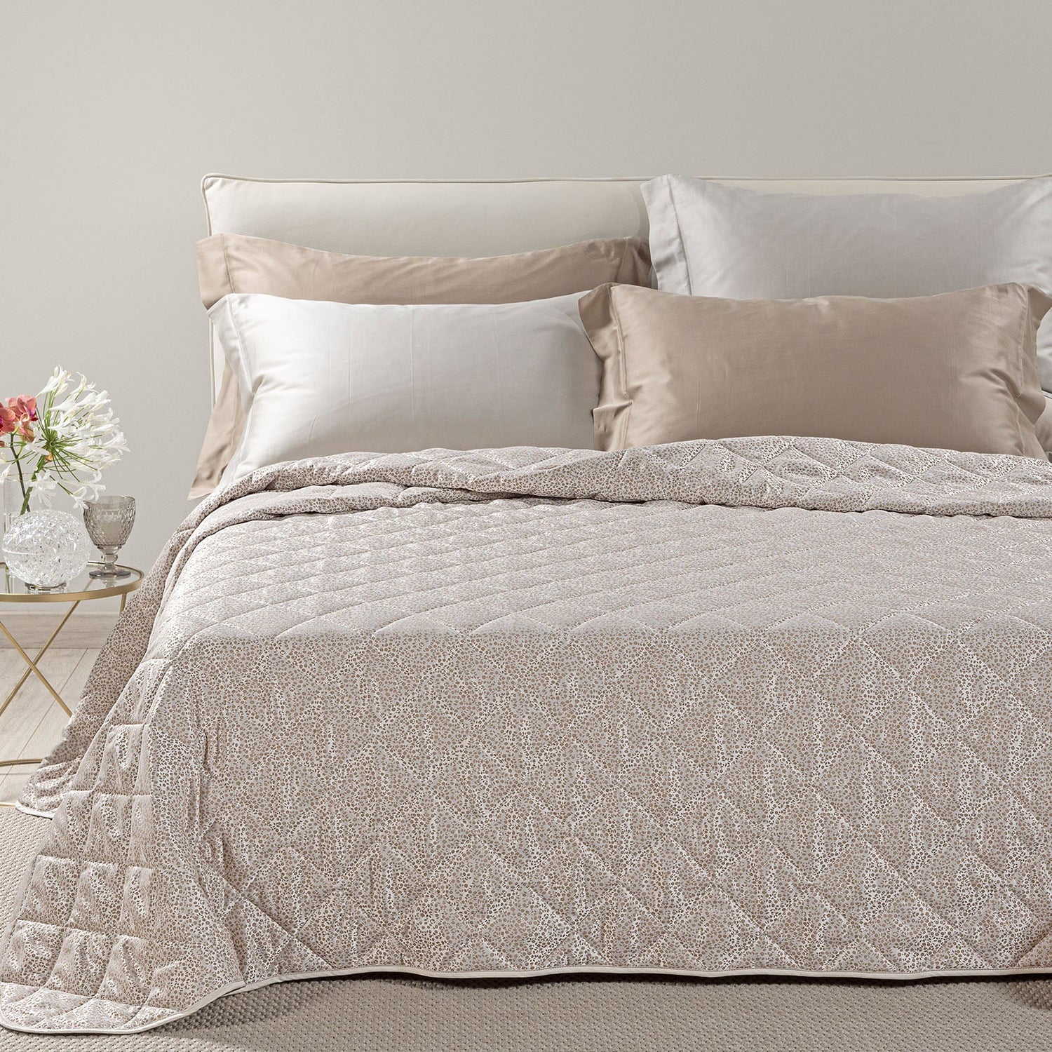 Caleffi Copriletto Trapuntato Matrimoniale in Raso Jacquard Perlee Dreaming 80 gr/mq