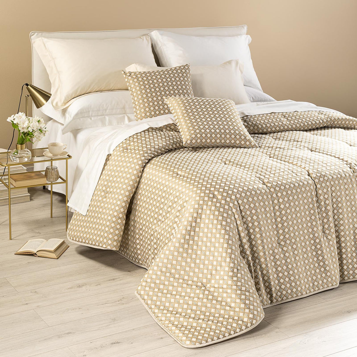 Caleffi Trapunta Matrimoniale Leggerissima in Raso Jacquard Venere 200 gr/mq