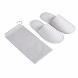 Ciabatte per Hotel e B&B in Spugna con suola antiscivolo, confezionate in elegante bustina eco-friendly con laccetti di chiusura