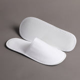 Ciabatte Monouso in TNT per Hotel e B&B confezionate in cartoncino eco-friendly