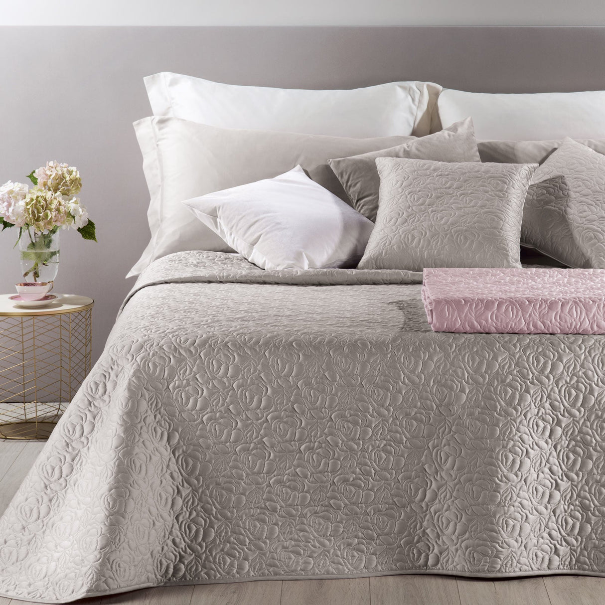 Caleffi Copriletto Matrimoniale Trapuntato in Raso di cotone Patricia Dreaming Vari Colori 80 gr/mq