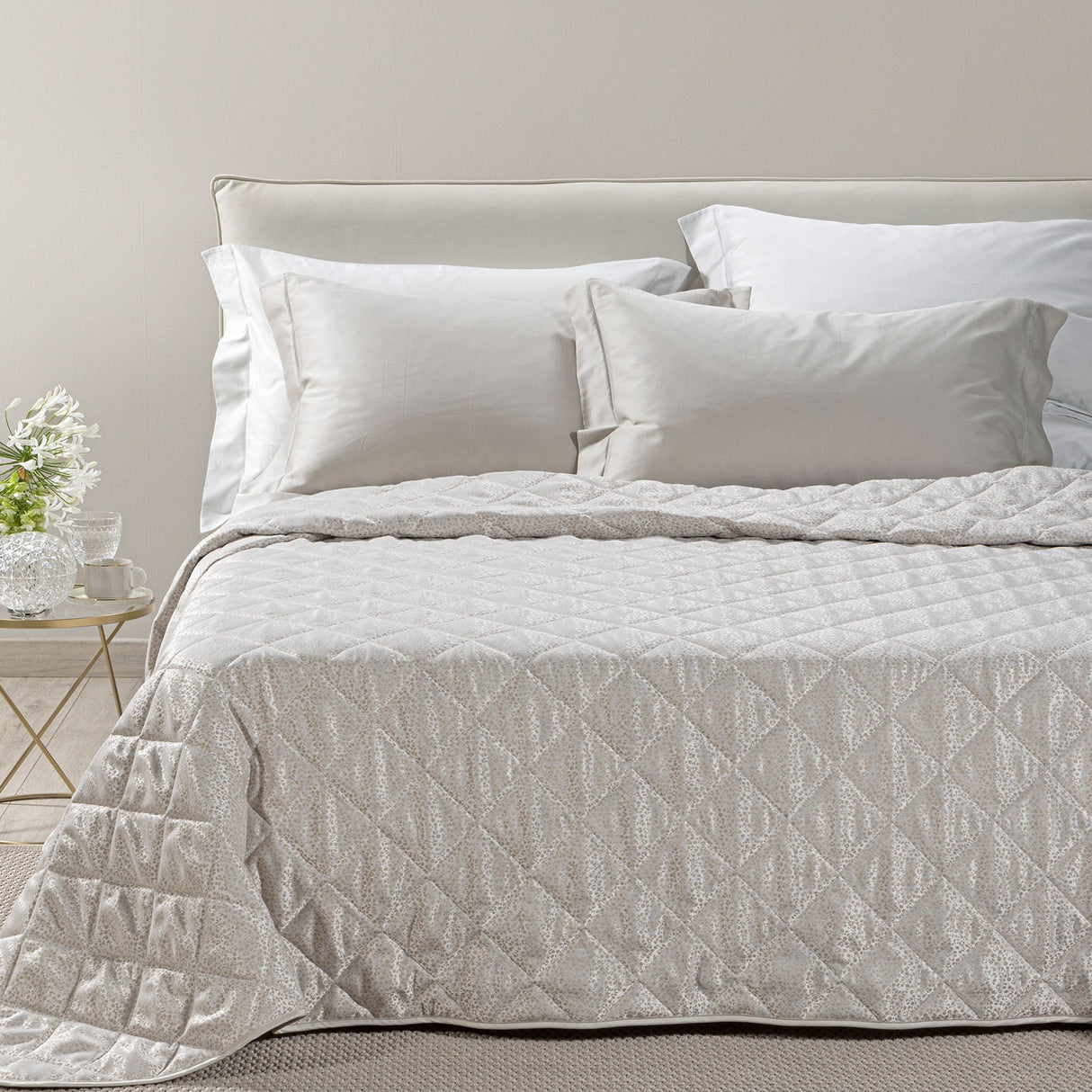 Caleffi Copriletto Trapuntato Matrimoniale in Raso Jacquard Perlee Dreaming 80 gr/mq